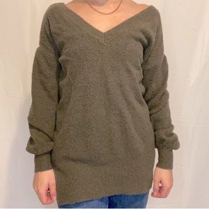 Olive slouchy oversized neck sweater. Size xs.